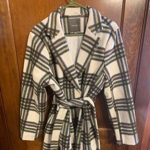 Maurice’s Cream Plaid Belted Wrap Winter Coat Size 1X NWOT